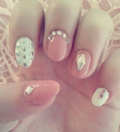 bridesmaid, pink and weddingnails