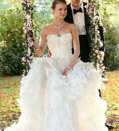 daniel grayson, emily vancamp and fashion
