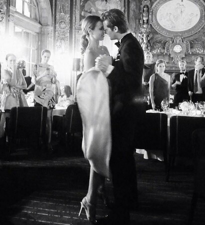 vals, fashion and lo wedding