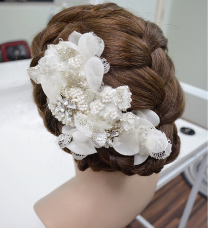 braid, bride hairstyling and wedding hairstyling