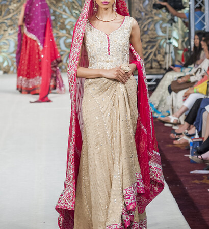 weddings of asia, designer dresses and zaheer abbas collection