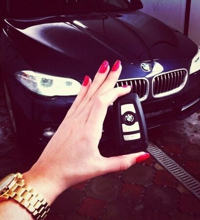 shos, girls and luxury