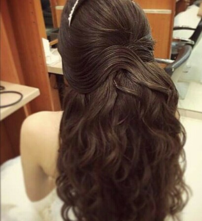 wavy, brunette and dark hair