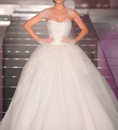alessandra rinaudo and wedding dress