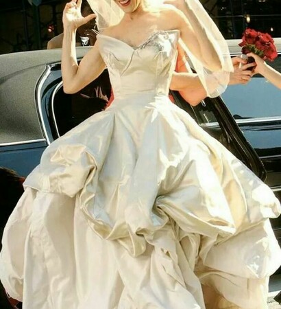 dress, wedding dress and carrie