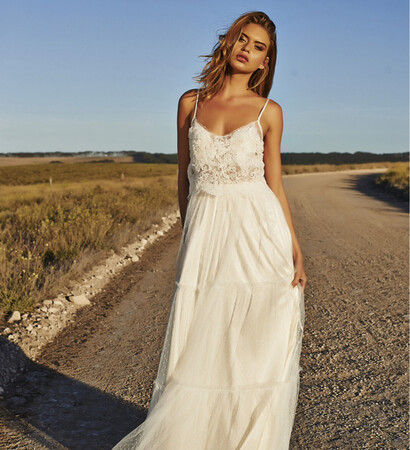 wedding dress, lovely and grace loves lace