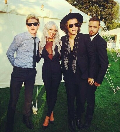 Hot, one direction and louis tomlinson