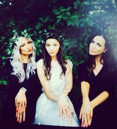 eleanor calder, elounor and sophia smith
