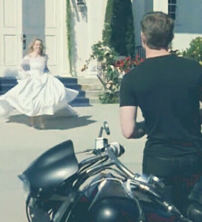 boda, moto and witch