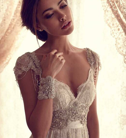 dress, brunette and perle