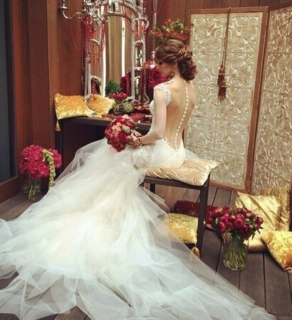 hair, couple and roses