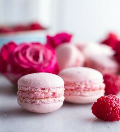 flowers, beautiful and pink macarons