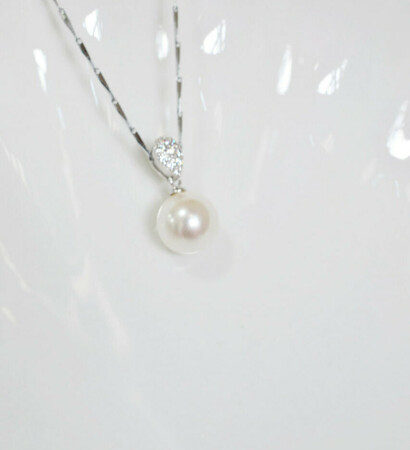 silver necklace, pearl bridal necklace and bridesmaid gift