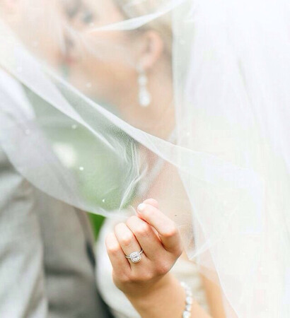 groom, wedding dresses and earrings