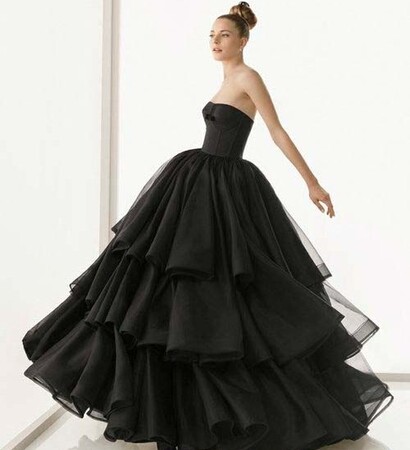 unique bridal, glamour and couture fashion