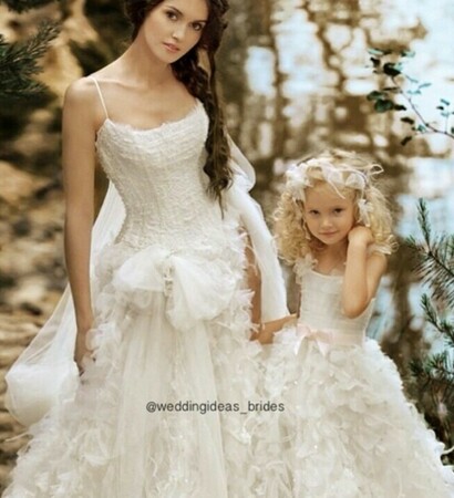 robe, wedding dress and robe de mariage