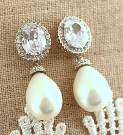 jewelry, earrings and chanel