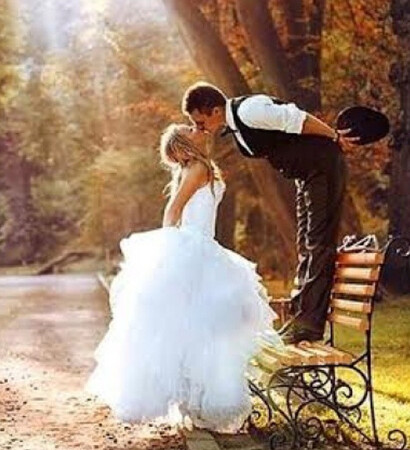 fall wedding, kiss and couple