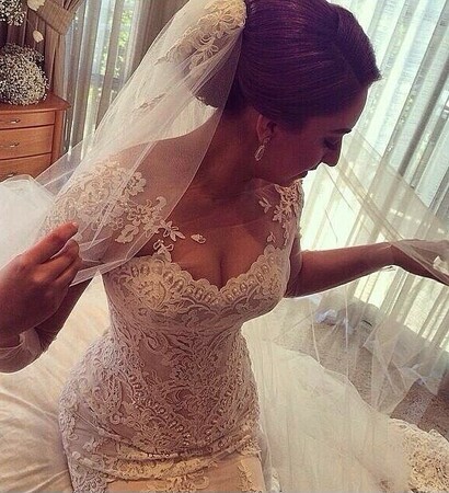 acessories, dress and makeup