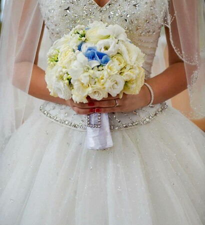 white wedding dress, weddings and bridal veil