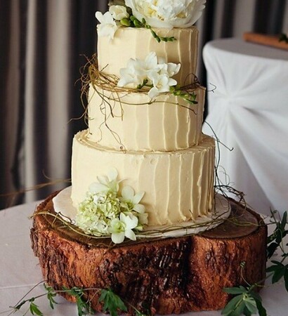 rustic wedding cake