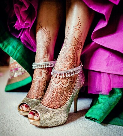 indian bride, feet and anklet