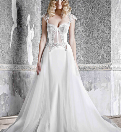 wedding dress and pallas couture