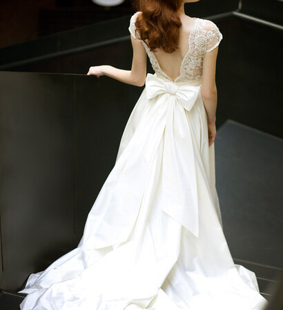 wedding dress, v back and bow