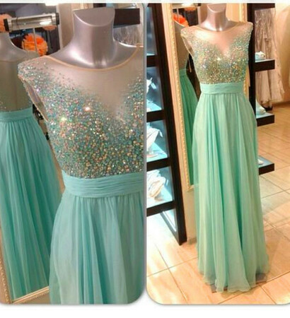 mint dress and en