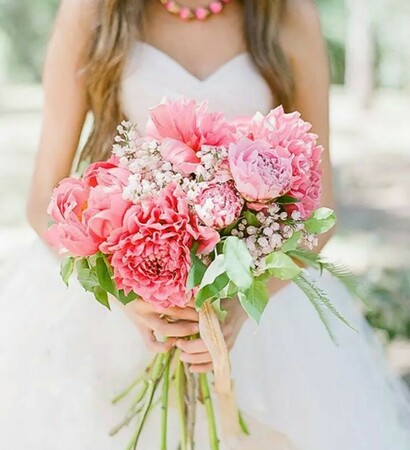 roses, dress and bride