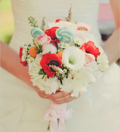 bride groom, wedding dresses and bridal bouquet