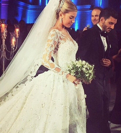dentelle, dress and magnifique
