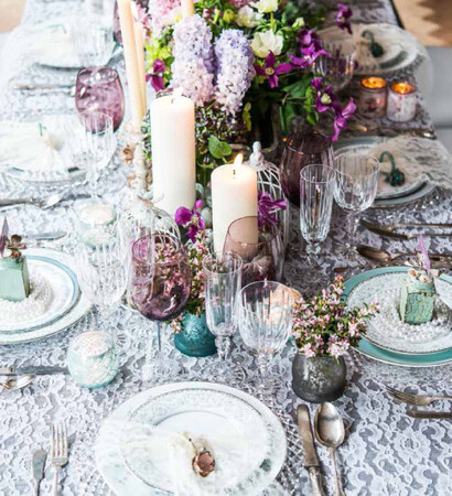 decor, lace and confetti