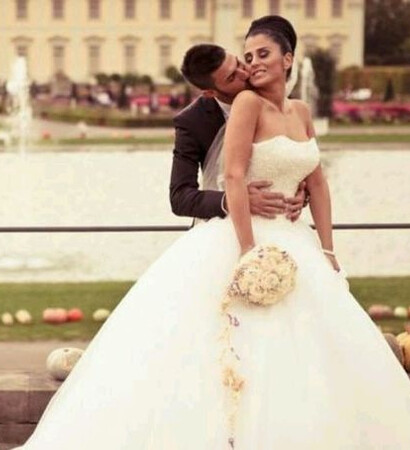 groom & bride, flowers and cute couple