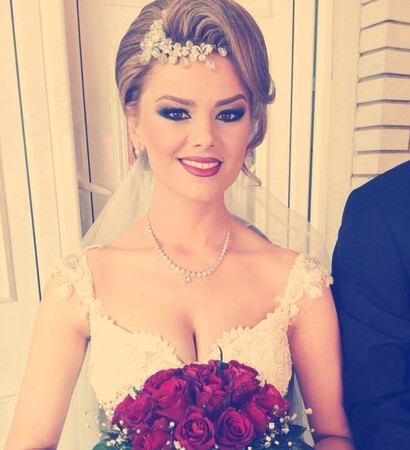 bride, red and nuse