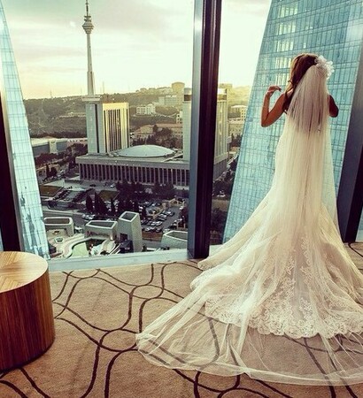 love, tale and room