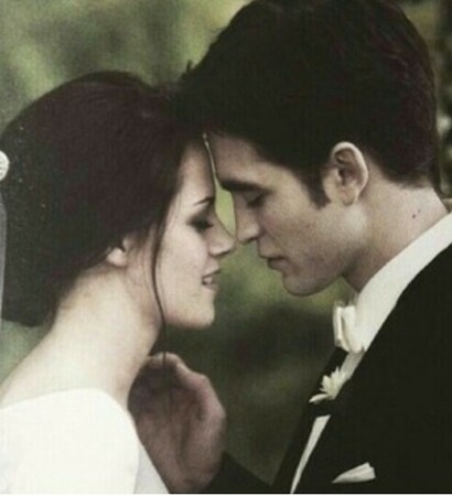 breaking dawn, bella cullen and kristen stewart
