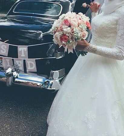 dress, lace and flowers