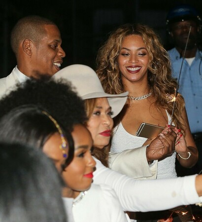 beyoncé, jay and mrs carter