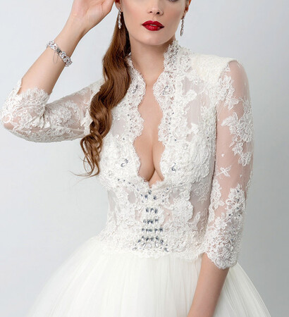 bien sawy, gorgeous and dentelle
