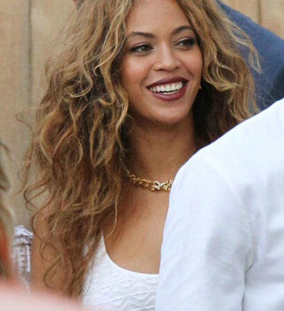 mrs carter, beyoncé and queen bey