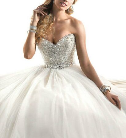 organza, sleeveless and zipper