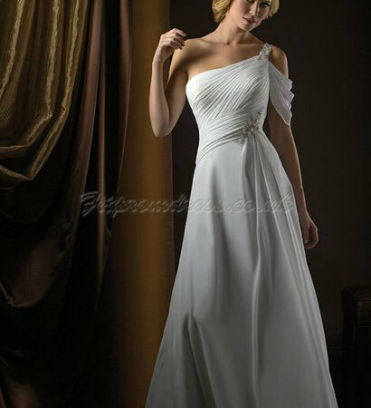 sleeveless, sweetheart and dress