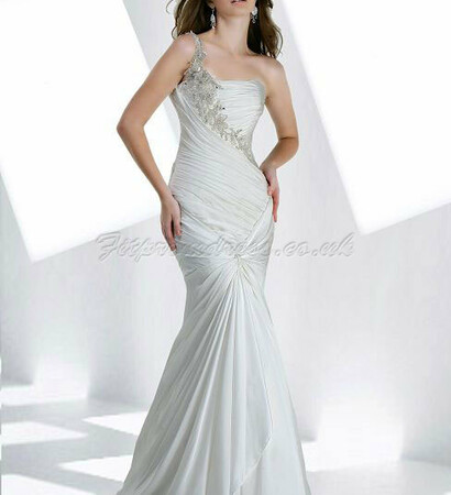 sleeveless, sweetheart and fashion