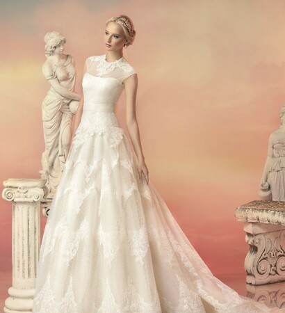bride, girl and свадебное платье