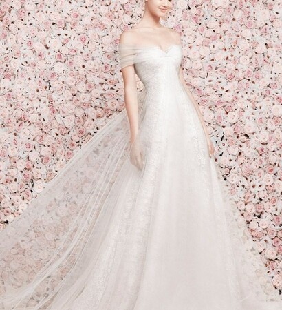 lovely, awesome and wedding dress