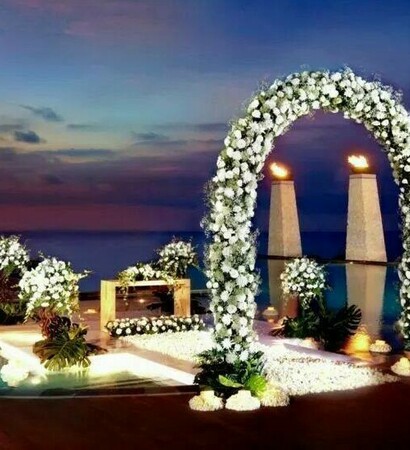 sea, roses and love