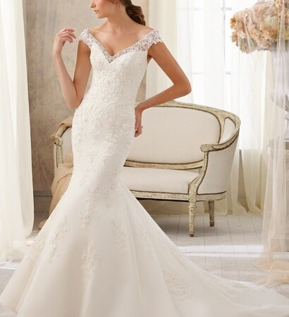 bridal dress and en