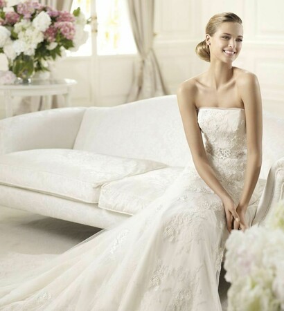 wedding gowns, Pronovias and wedding dresses