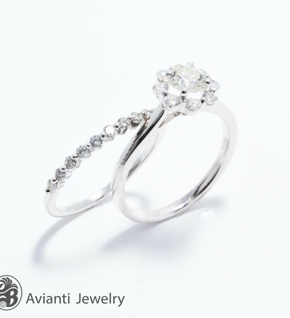 wedding ring, engagement ringd and rings